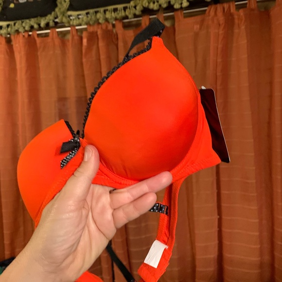 Bra-Red soft cup bra, NWT, New With Tags, 36C - Picture 5 of 13